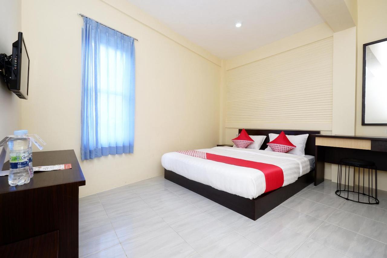 Oyo 1998 Harmonis Hotell Purwokerto Eksteriør bilde