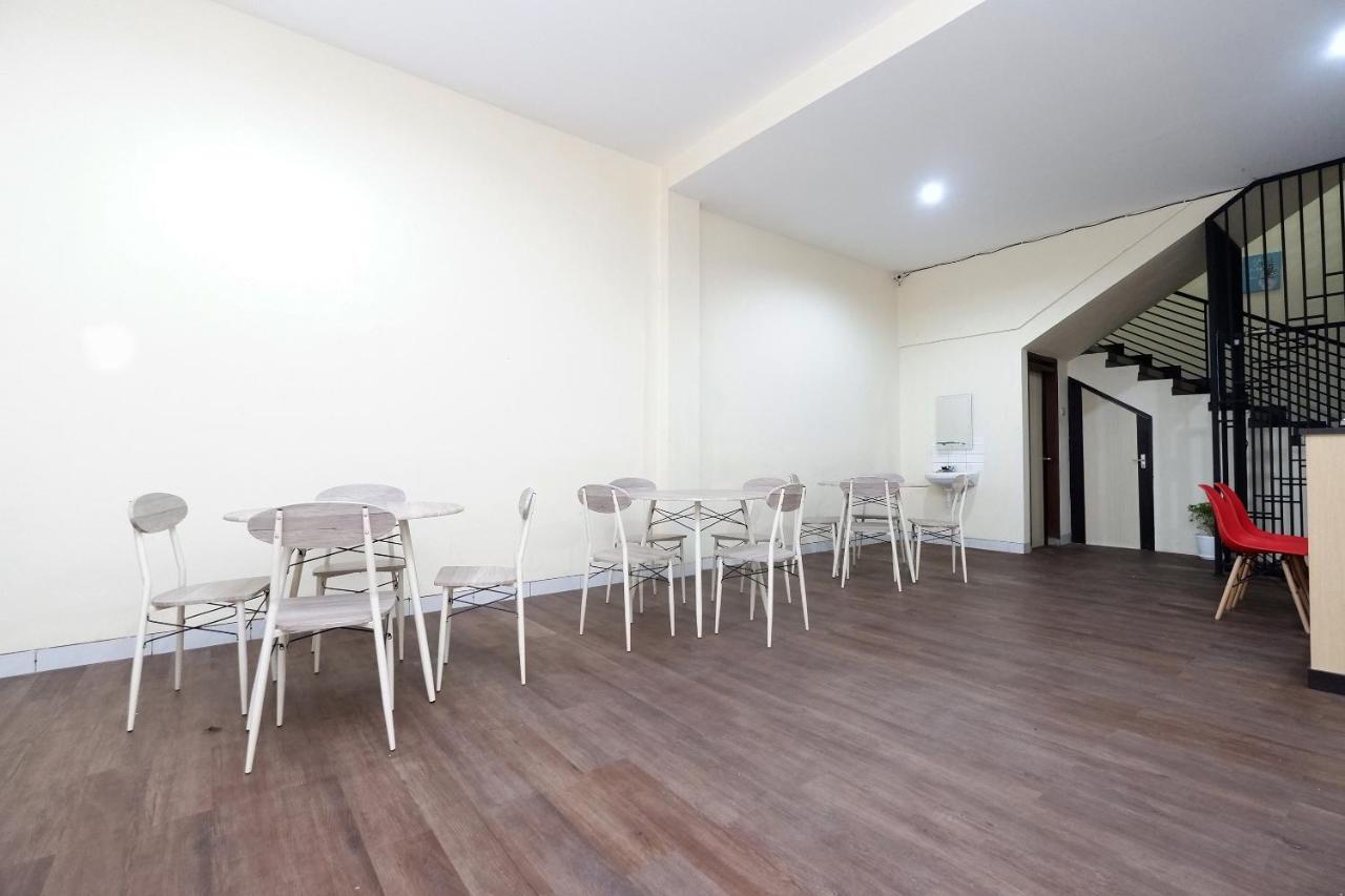 Oyo 1998 Harmonis Hotell Purwokerto Eksteriør bilde