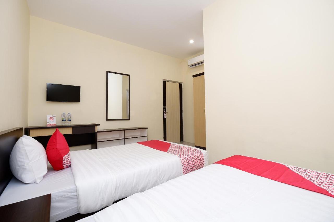 Oyo 1998 Harmonis Hotell Purwokerto Eksteriør bilde